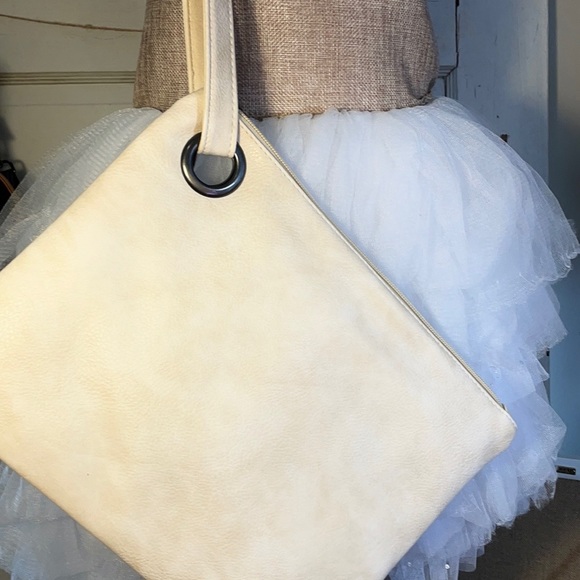 Pick 2 - Versatile Oversized Clutch Wristlets - Picture 15 of 16